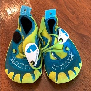 La sportiva climbing shoes kids